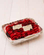 Cargar imagen en el visor de la galería, Amor cuchareable: Cursi Red Velvet Cookies &amp; Cream
