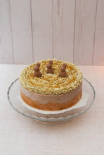 Cargar imagen en el visor de la galería, No Me Olvides pistache 20cm (12-16 porciones)
