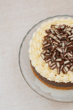 Cargar imagen en el visor de la galería, No Me Olvides Kinder 23cm (18-25 porciones)
