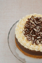 Cargar imagen en el visor de la galería, No Me Olvides Kinder 23cm (18-25 porciones)
